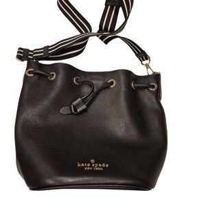 kate spade Rosie Bucket Bag Pebbled Leather Nwot